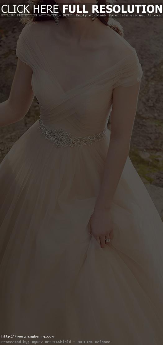 Slimming Wedding Dress by Essense of Australia
